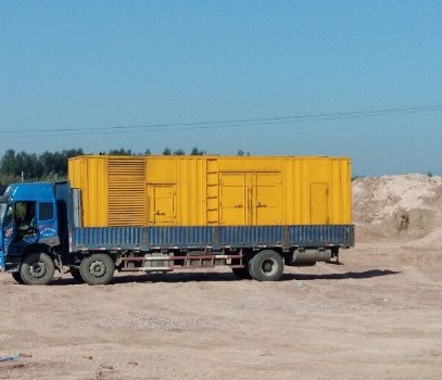 高陵发电机出租如何判断柴油发电机冷却液是否需要更换？